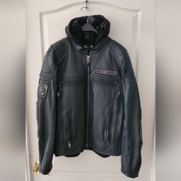 Harley Davidson leather riding jacket - Picture 1 of 3
